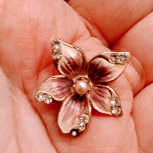 Small Vintage Single Pink Cherry Blossom w/ White Stones & Pearl Gold Tone